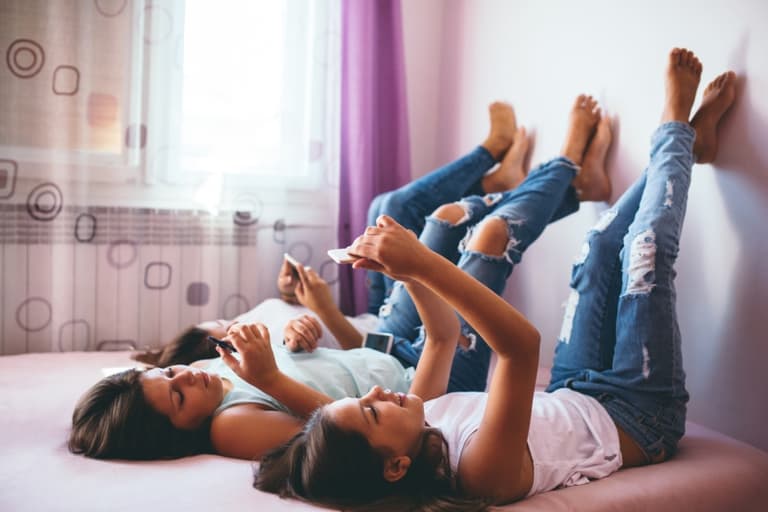 Teens and social media: 5 basic tips on how to keep them safe Teens and social media: 5 basic tips on how to keep them safe