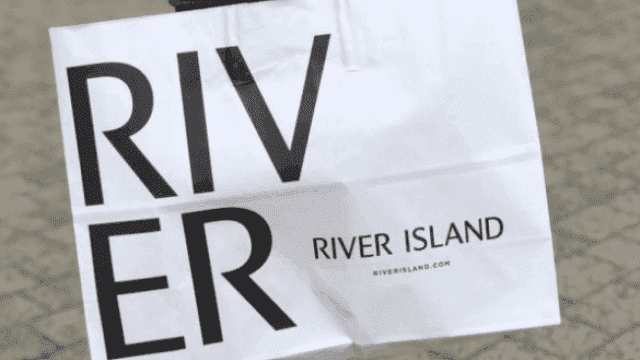 The flattering €40 River Island top that will instantly update your spring wardrobe The flattering €40 River Island top that will instantly update your spring wardrobe