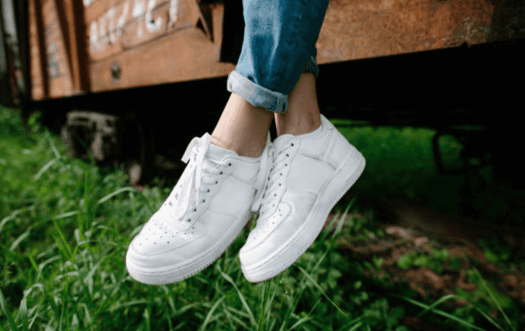 This hack for cleaning white shoes is a total game changer This hack for cleaning white shoes is a total game changer