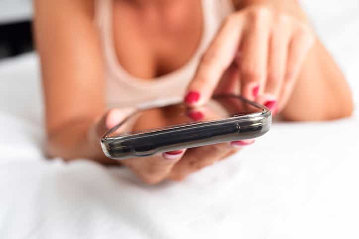 Study reveals that sexting actually has no benefit to long distance relationships Study reveals that sexting actually has no benefit to long distance relationships