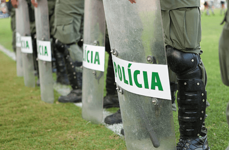 6 children and 4 adults killed in school shooting in Brazil 6 children and 4 adults killed in school shooting in Brazil