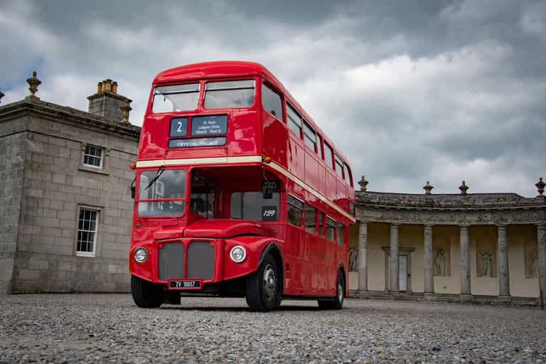 Girls day out? There’s a gin and tonic vintage bus tour coming to Dublin Girls day out? There’s a gin and tonic vintage bus tour coming to Dublin