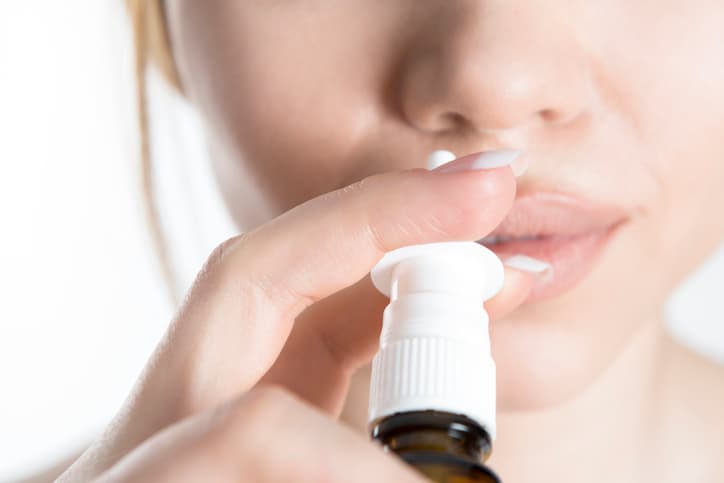 New research finds that nasal spray can actually ease labour pains New research finds that nasal spray can actually ease labour pains