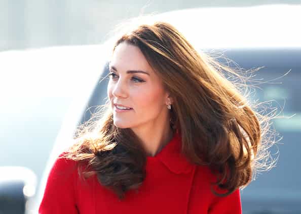 Would you buy them? Kate Middleton’s white runners are available now for €62 Would you buy them? Kate Middleton’s white runners are available now for €62
