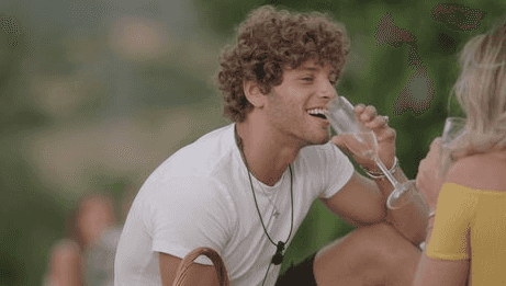 Reality TV encouraging young people to smoke and drink more, suggests study Reality TV encouraging young people to smoke and drink more, suggests study