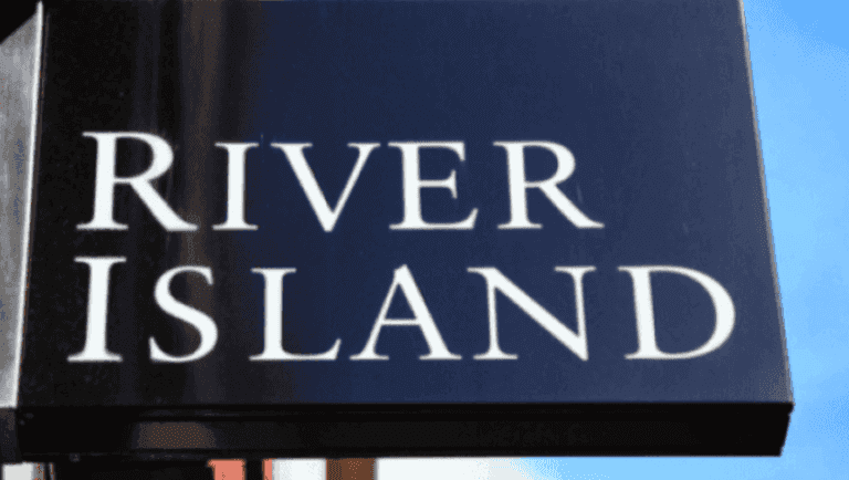 Know any brides-to-be? Tell them about this stunning River Island dress Know any brides-to-be? Tell them about this stunning River Island dress