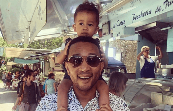 John Legend wants nappy changing tables to be installed in men’s bathrooms John Legend wants nappy changing tables to be installed in men’s bathrooms