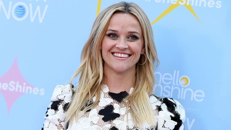 Reese Witherspoon just chopped her hair into a bob and she looks gorgeous Reese Witherspoon just chopped her hair into a bob and she looks gorgeous