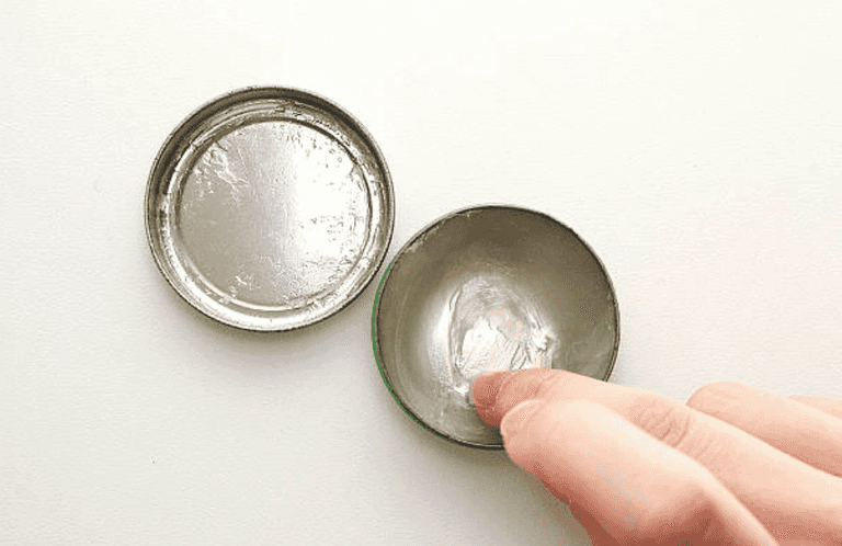 This handy Vaseline hack always helps me to prevent hay fever This handy Vaseline hack always helps me to prevent hay fever