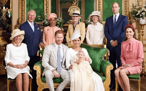 Harry and Meghan paid tribute to Princess Diana in Archie’s christening photos Harry and Meghan paid tribute to Princess Diana in Archie’s christening photos