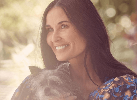 Demi Moore reveals she suffered a miscarriage at 42 while married to Ashton Kutcher Demi Moore reveals she suffered a miscarriage at 42 while married to Ashton Kutcher
