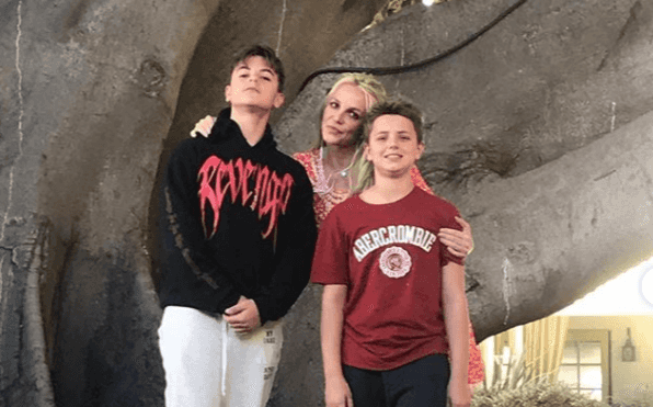 Britney Spears’ sons have been granted a restraining order from her father Britney Spears’ sons have been granted a restraining order from her father