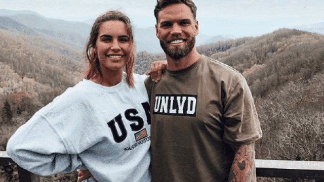 Love Island’s Jess Shears and Dom Lever share first family photo with their newborn Love Island’s Jess Shears and Dom Lever share first family photo with their newborn