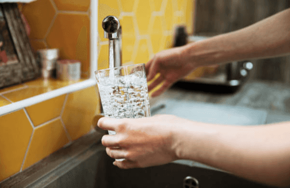 Boil water notice affecting 600,000 people to stay in place until at least Tuesday Boil water notice affecting 600,000 people to stay in place until at least Tuesday