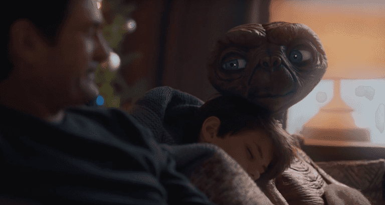 Sky’s Christmas advert has people in tears as it stars E.T and Elliot 37 years on Sky’s Christmas advert has people in tears as it stars E.T and Elliot 37 years on