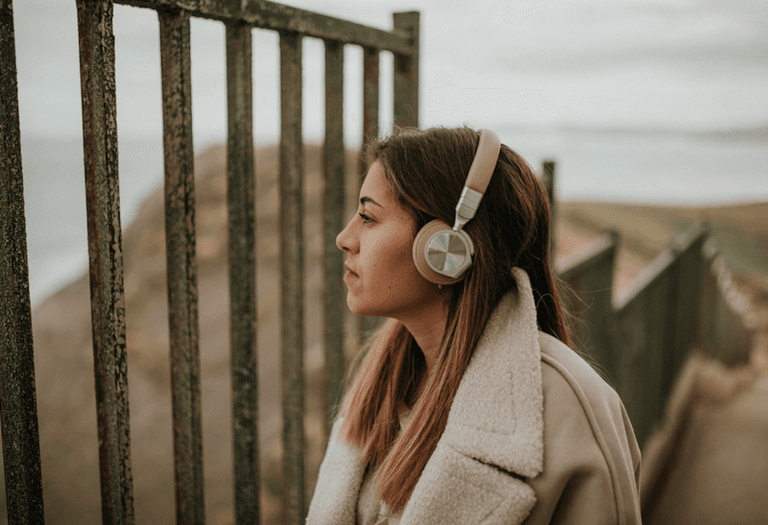 “Splitting Upward” is the new divorce podcast all single mums need to hear “Splitting Upward” is the new divorce podcast all single mums need to hear