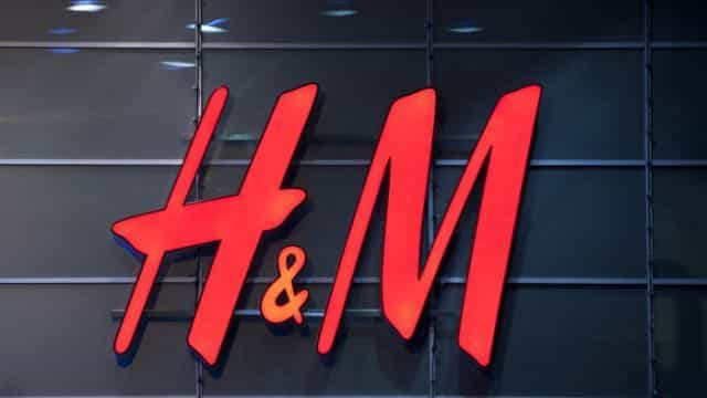 The €40 H&M draped dress that looks like a designer piece The €40 H&M draped dress that looks like a designer piece