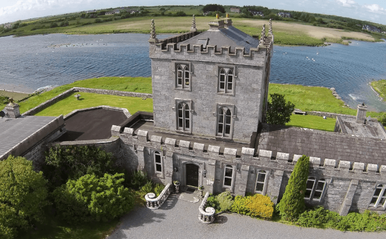 You can rent out an entire castle in Galway for €70 per night You can rent out an entire castle in Galway for €70 per night