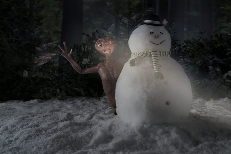 Sky release another version of the E.T. Christmas ad and it is too cute Sky release another version of the E.T. Christmas ad and it is too cute