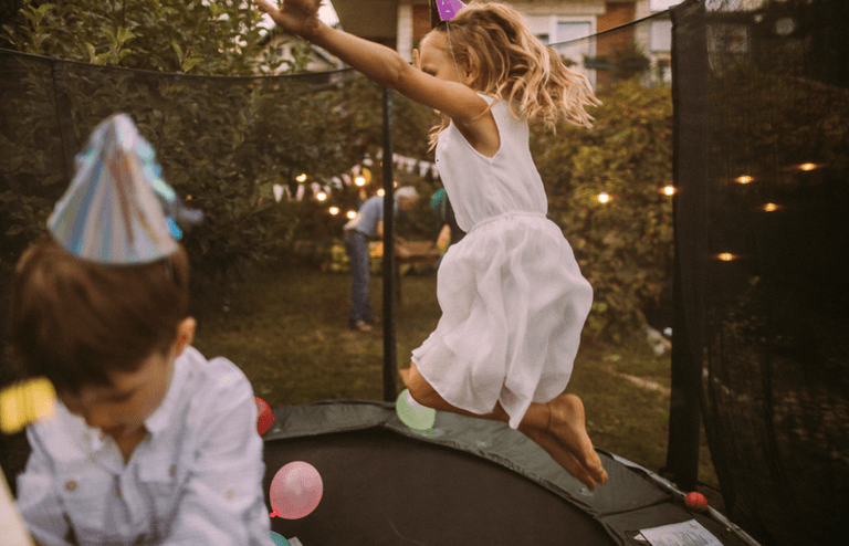 Experts with new shock warning to parents about kids and trampolines Experts with new shock warning to parents about kids and trampolines