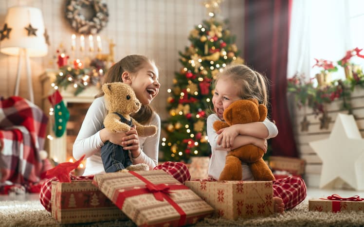 Parents in Ireland will spend an average of €307 on their child’s Christmas gifts Parents in Ireland will spend an average of €307 on their child’s Christmas gifts