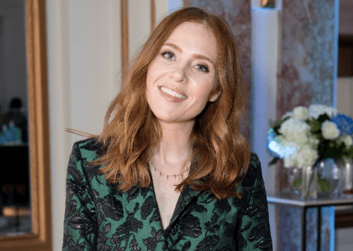 Angela Scanlon announced as host of RTÉ’s new Saturday night show Angela Scanlon announced as host of RTÉ’s new Saturday night show