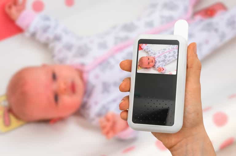 Survey finds that dads will check baby monitors more than mothers will Survey finds that dads will check baby monitors more than mothers will