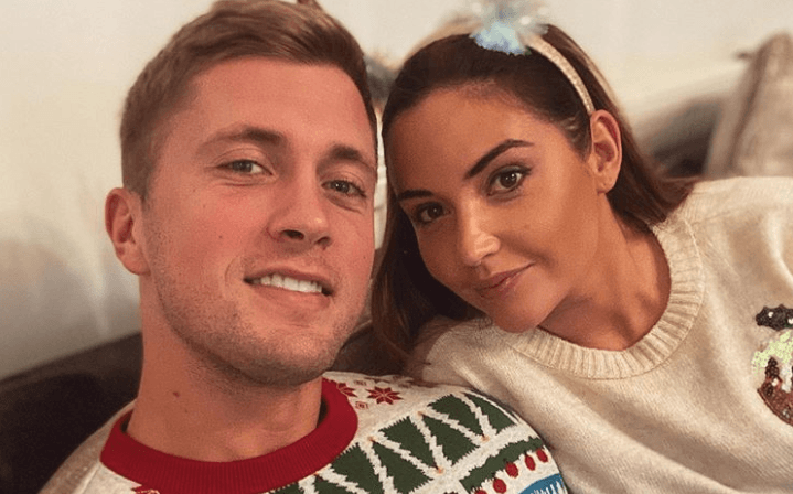 Jacqueline Jossa defends herself after fans criticise her for leaving her kids to enter the jungle Jacqueline Jossa defends herself after fans criticise her for leaving her kids to enter the jungle