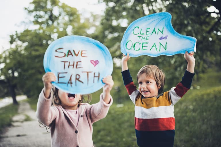 Cork children rapping about climate change becomes a huge hit in America Cork children rapping about climate change becomes a huge hit in America