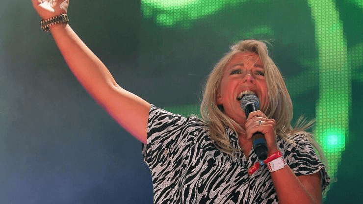 Ireland’s Eurovision entry Lesley Roy to perform Story of My Life on tonight’s Late Late Show Ireland’s Eurovision entry Lesley Roy to perform Story of My Life on tonight’s Late Late Show
