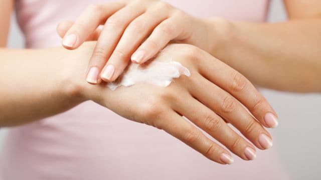 The €14 cult cream that completely saved the dry, sore skin on my hands The €14 cult cream that completely saved the dry, sore skin on my hands