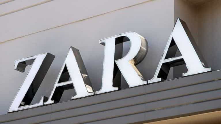 Zara’s €20 top comes in eleven different colours and it’s the cosy comfort we need Zara’s €20 top comes in eleven different colours and it’s the cosy comfort we need