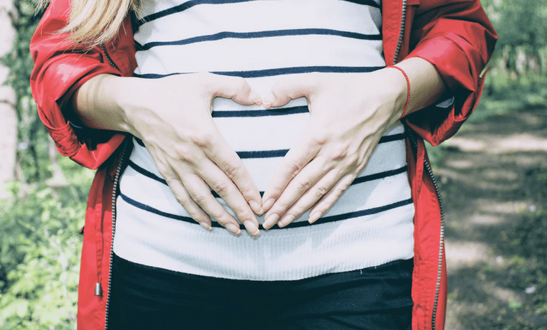 Dad is furious after wife takes pregnancy test in front on their daughter Dad is furious after wife takes pregnancy test in front on their daughter