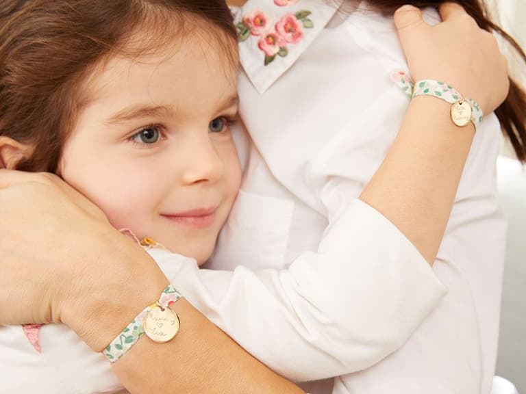 We love these personalised mother and child bracelets – and they make the perfect gift for any occasion We love these personalised mother and child bracelets – and they make the perfect gift for any occasion