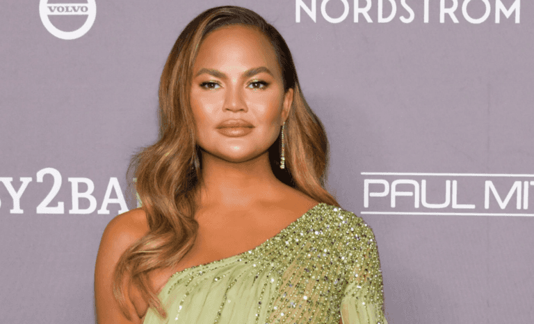 “It was time to say goodbye:” Chrissy Teigen pens emotive essay following loss of baby Jack “It was time to say goodbye:” Chrissy Teigen pens emotive essay following loss of baby Jack