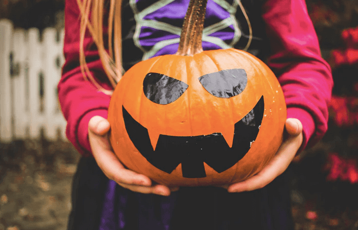 Free download: Print out and join our AMAZING HerFamily Halloween Scavenger Hunt Free download: Print out and join our AMAZING HerFamily Halloween Scavenger Hunt
