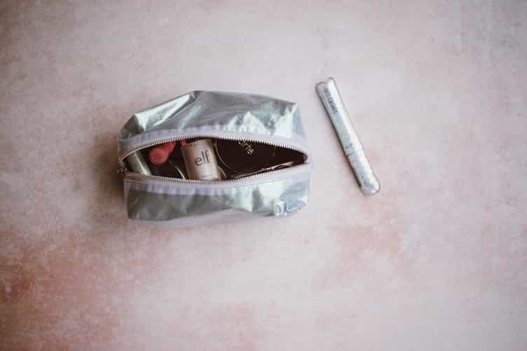 Dishing the dirt: you won’t believe the bacteria found inside our makeup bags Dishing the dirt: you won’t believe the bacteria found inside our makeup bags