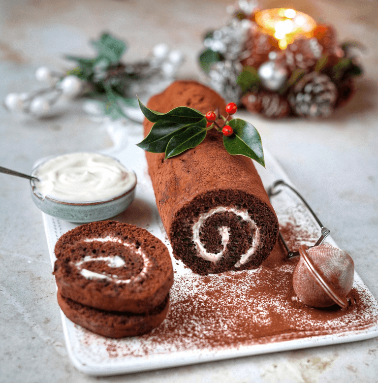 A Salted Caramel Chocolate Swiss Roll recipe that is absolutely to die for A Salted Caramel Chocolate Swiss Roll recipe that is absolutely to die for