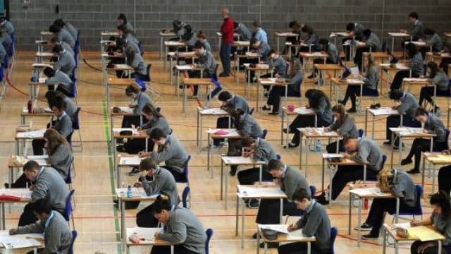 Leaving Cert 2022 to have more choice and less questions due to pandemic disruption Leaving Cert 2022 to have more choice and less questions due to pandemic disruption