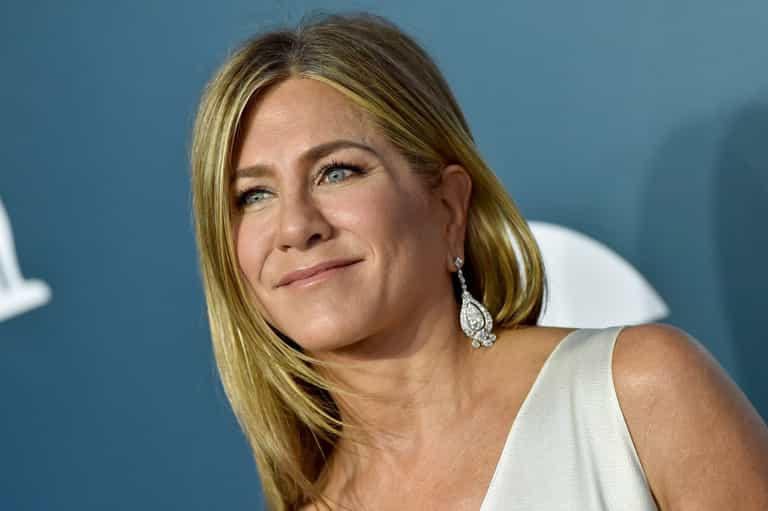 Jennifer Aniston says baby news at Friends reunion “never happened” Jennifer Aniston says baby news at Friends reunion “never happened”