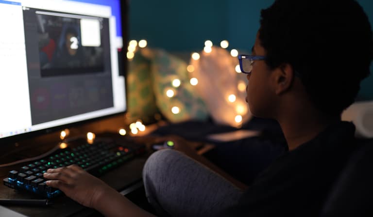 How ‘Internet Safety’ talks have become the new stranger danger talks for parents How ‘Internet Safety’ talks have become the new stranger danger talks for parents