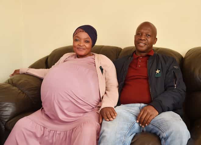 The woman giving birth to ten babies was a hoax? The father seems to think so… The woman giving birth to ten babies was a hoax? The father seems to think so…