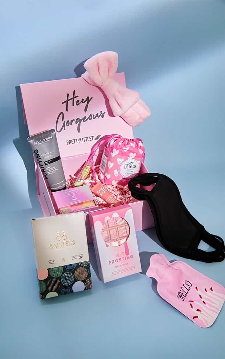PrettyLittleThing has just released a Love Your Period €30 Beauty Box PrettyLittleThing has just released a Love Your Period €30 Beauty Box
