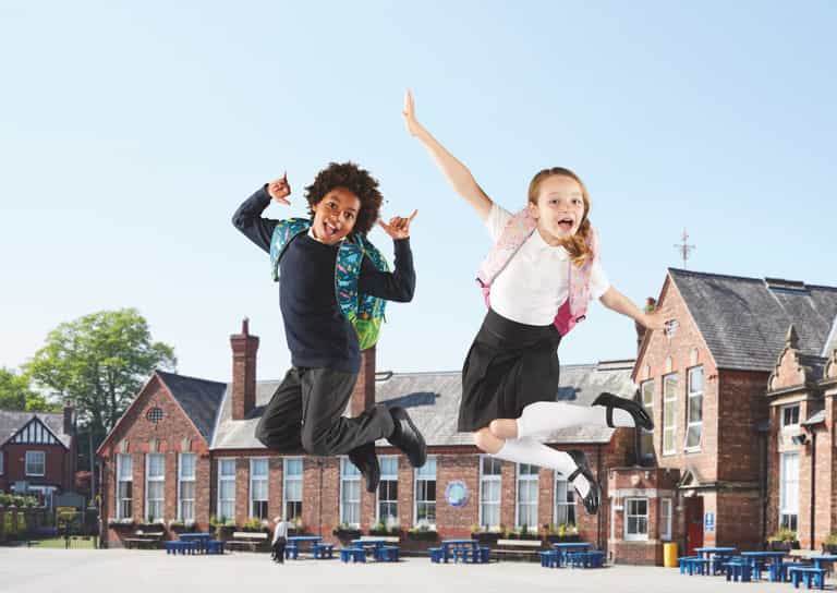 Aldi’s €5 school uniform bundle is coming back! Aldi’s €5 school uniform bundle is coming back!