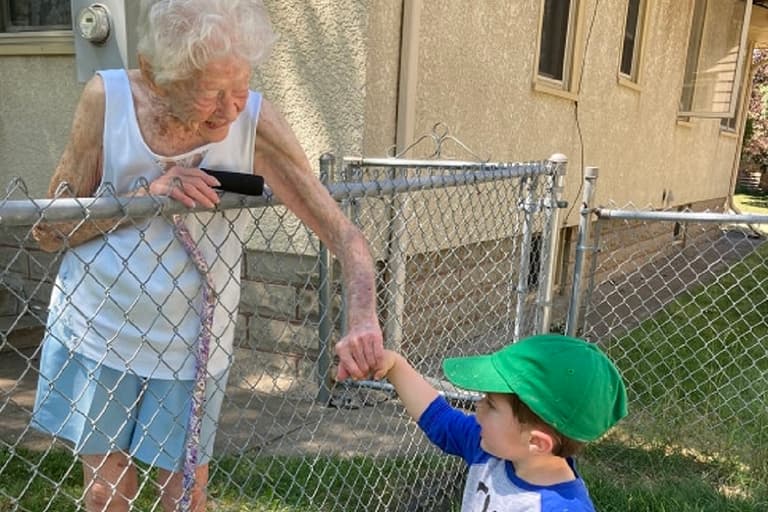 Pandemic sparks unlikely friendship between 2-year-old and his 99-year-old neighbour Pandemic sparks unlikely friendship between 2-year-old and his 99-year-old neighbour