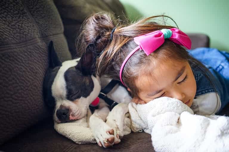 This mum’s trick for getting her kid to sleep might just bloody work! This mum’s trick for getting her kid to sleep might just bloody work!