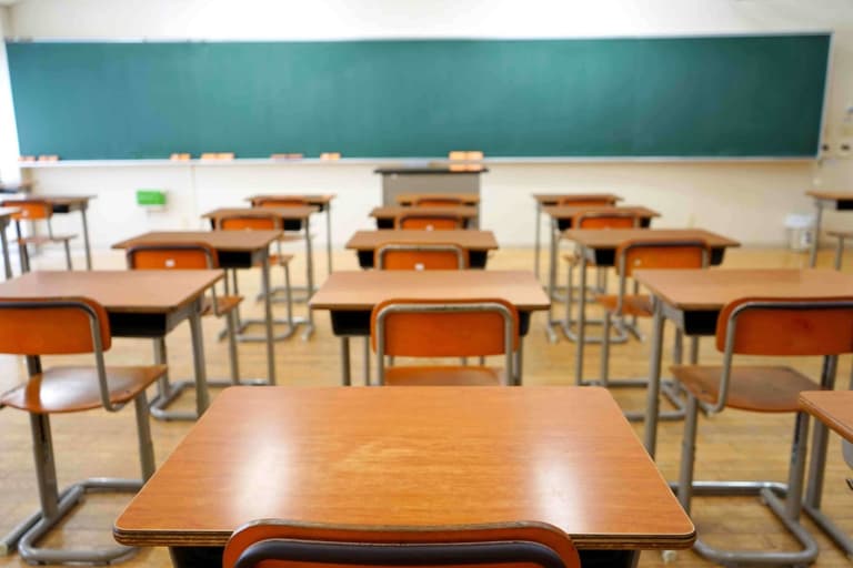 Wexford primary school forced to close until next month due to Covid outbreak Wexford primary school forced to close until next month due to Covid outbreak