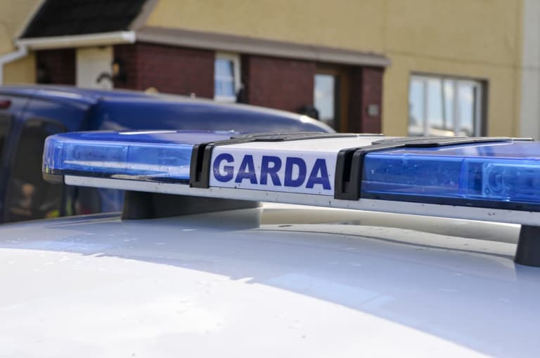 Mum drove home drunk with her 4 and 6-year-old children in the car Mum drove home drunk with her 4 and 6-year-old children in the car