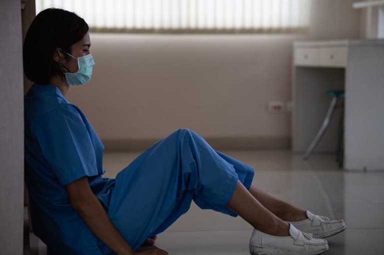 “We’re not equipped for what’s ahead of us” – An Irish healthcare worker’s fear over restrictions ending “We’re not equipped for what’s ahead of us” – An Irish healthcare worker’s fear over restrictions ending
