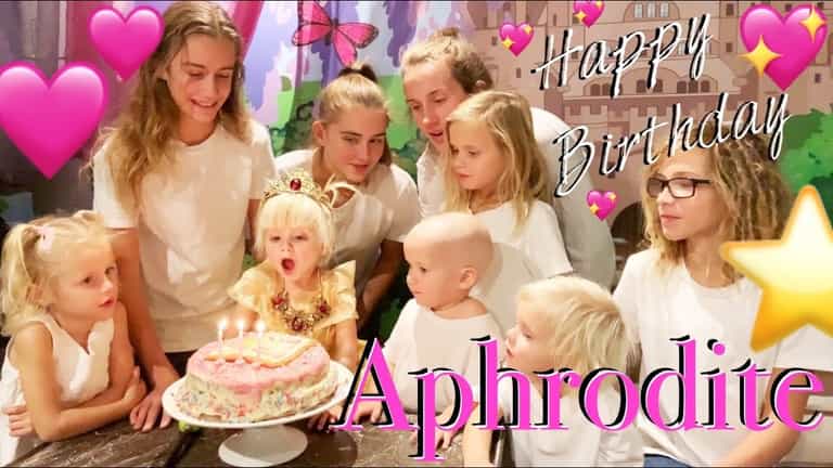 This YouTuber spent $5k on her four-year-old’s birthday This YouTuber spent $5k on her four-year-old’s birthday